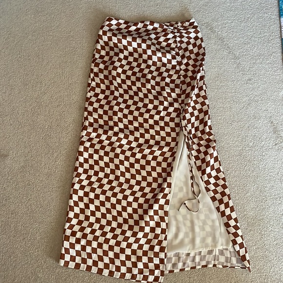 KITRI EMMELINE WAVY CHECKER CHECKERED MIDI SLIP SKIRT Brown /Cream SMALL - Picture 6 of 11